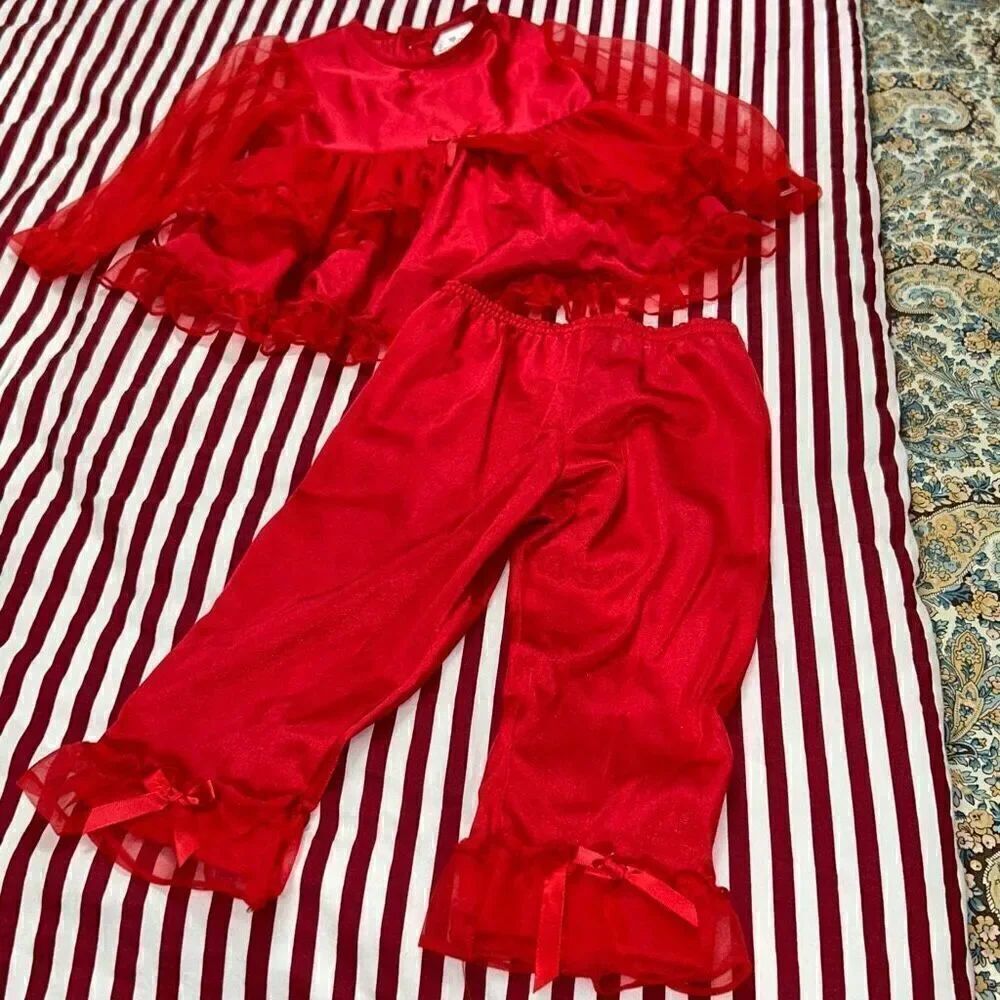 Laura dare silk pajama set sz24